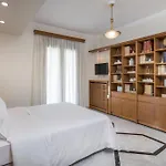 Soul Of Sun - Luxury 2-bath With Balcony, 85sqm, Chania Center Apartment *