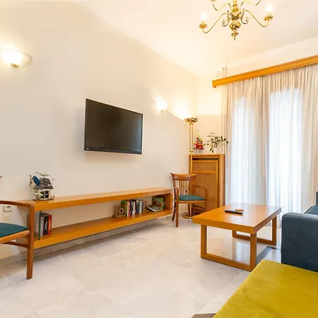 Soul Of Sun - Spacious Luxury 90sqm Apartment, 2 Bathrooms, Chania Center, Private Parking Available 900m *