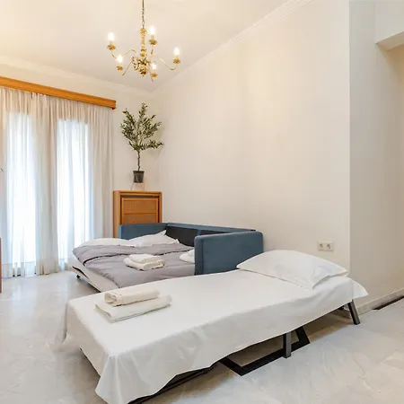 Apartment Soul Of Sun - Spacious Luxury 90sqm Apartment, 2 Bathrooms, Chania Center, Private Parking Available 900m