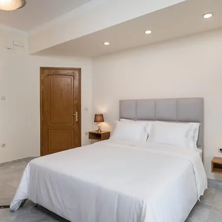Soul Of Sun - Spacious Luxury 90sqm Apartment, 2 Bathrooms, Chania Center, Private Parking Available 900m Apartamento La Canea