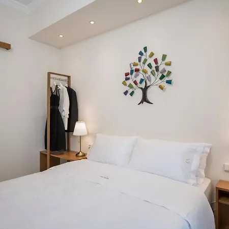 Soul Of Sun - Spacious Luxury 90sqm Apartment, 2 Bathrooms, Chania Center, Private Parking Available 900m Apartment *