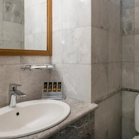 Apartment Soul Of Sun - Spacious Luxury 90sqm Apartment, 2 Bathrooms, Chania Center, Private Parking Available 900m *