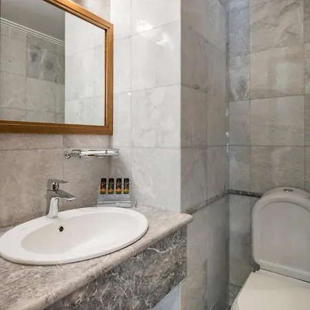 Soul Of Sun - Spacious Luxury 90sqm Apartment, 2 Bathrooms, Chania Center, Private Parking Available 900m Chania (Crete)